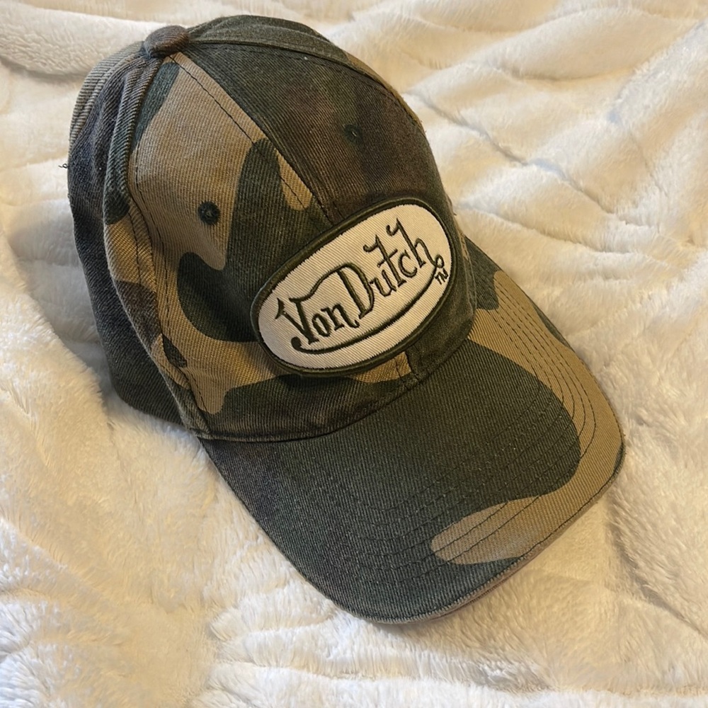 Von Dutch hat